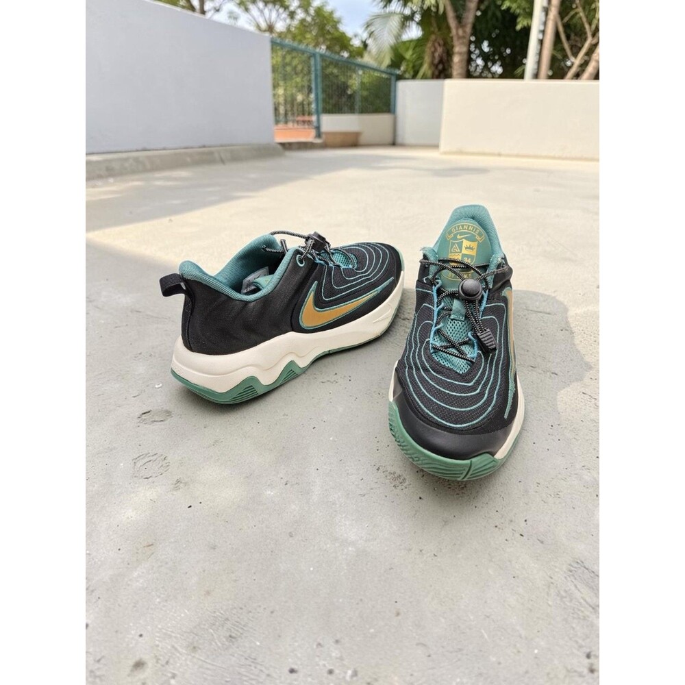 Nike Kids Giannis Immortality 4 Basketball Shoes Sneakers SZ 6.5Y HV9127-001